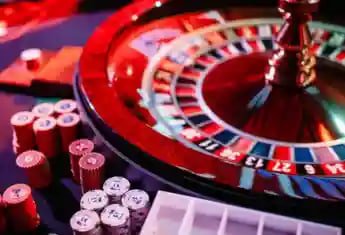 Filipino player making a deposit on okfun game using a local payment method